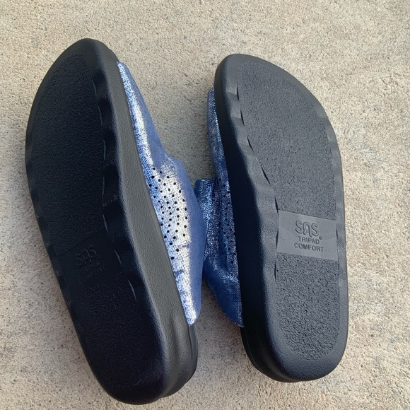 SAS Cozy Silver Blue Metallic Comfort Slip On Sandal Slides - Picture 5 of 7